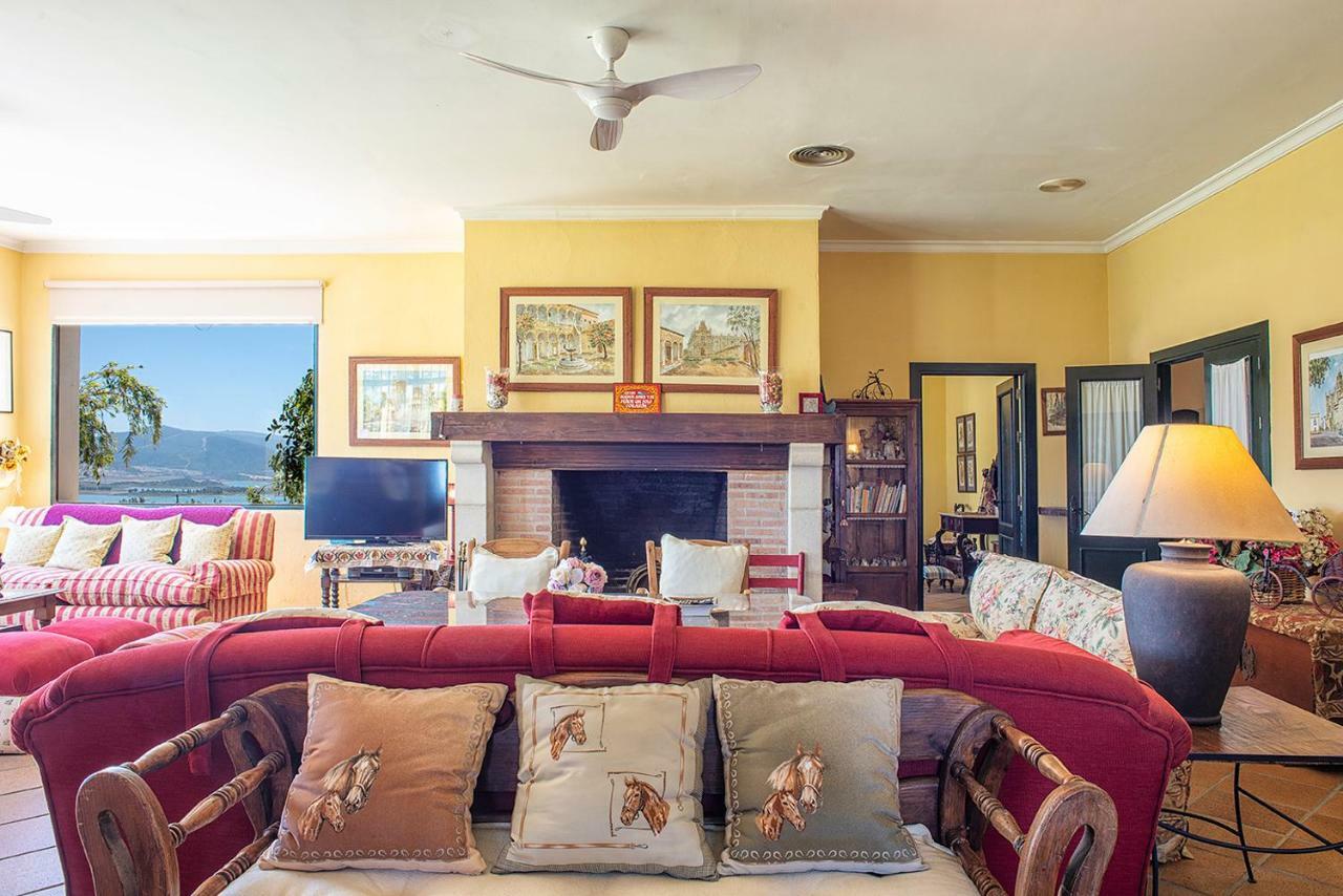 Alterhome Private Villa Cortijo Sierra Y Lago Arcos de la Frontera Luaran gambar